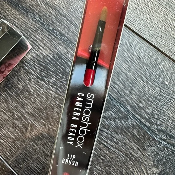 Smashbox Brushes 5 Count NWT New Blush, eye, lip, brow, smudge, smoke red black - Picture 4 of 8